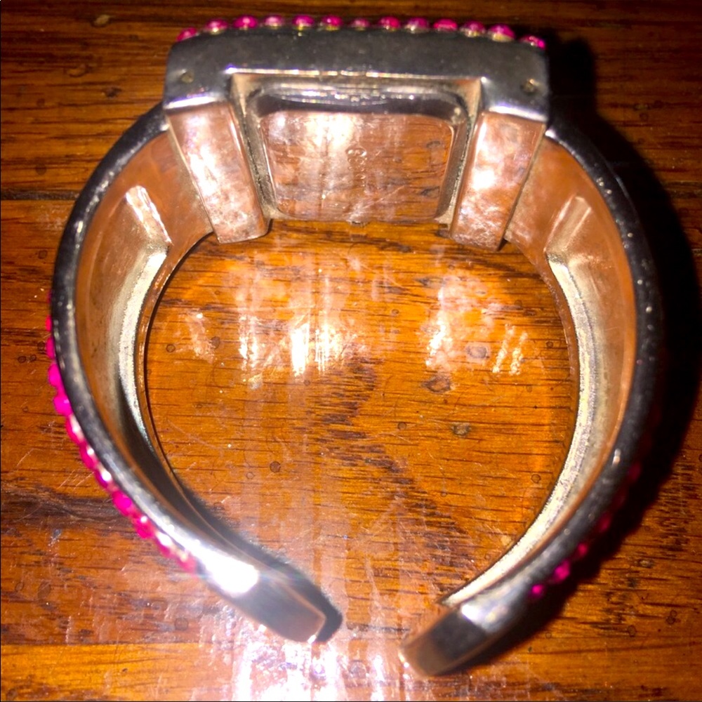 Cuff/Bracelet Watch - Picture 4 of 5